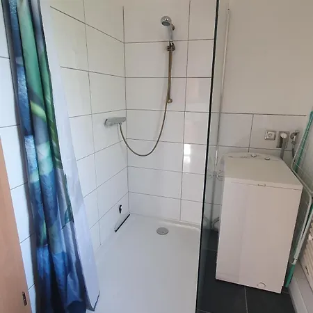 Apartment Haus 145 *